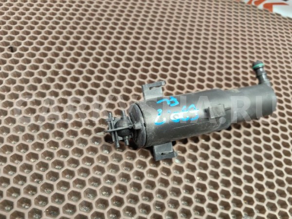 Форсунка омывателя фары BMW X5 