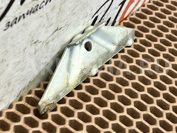 Крепление аккумулятора BMW X6 