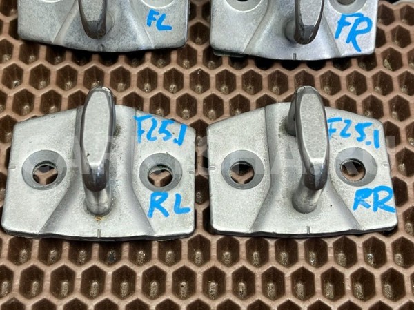 Скоба замка двери BMW X3 