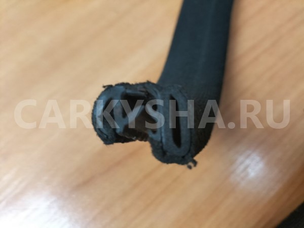 Уплотнитель проема двери задний левый Mercedes-Benz W124 оригинальный номер 1246970351