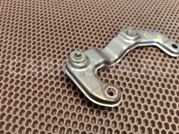 Кронштейн глушителя BMW 5er 