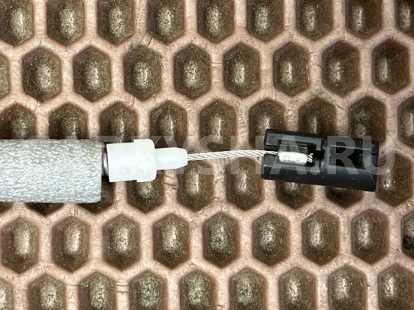 Трос внутренней ручки двери BMW X3 