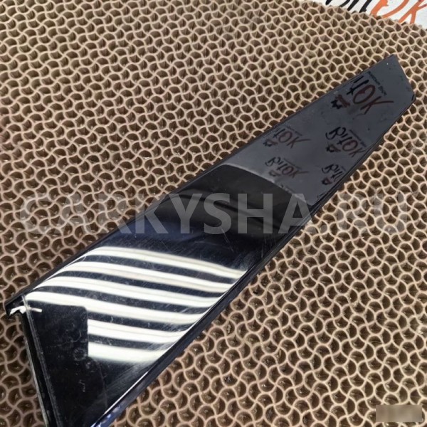 Молдинг двери вертикальный BMW 2er 