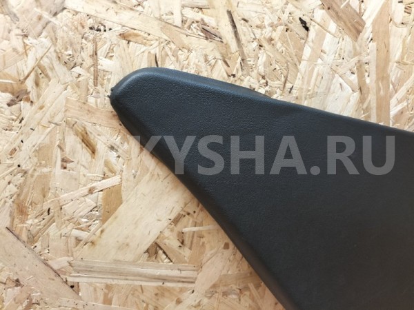 Обшивка стойки кузова задняя правая Mercedes-Benz Mercedes-Benz W124 оригинальный номер 1246950244