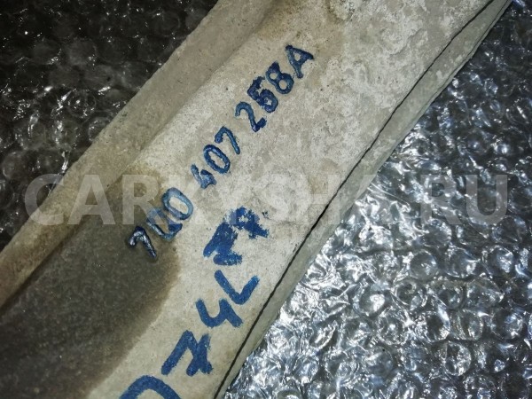 Поворотный кулак Audi Q7 4L (2005—2009) Audi 200 оригинальный номер 7l0407258a