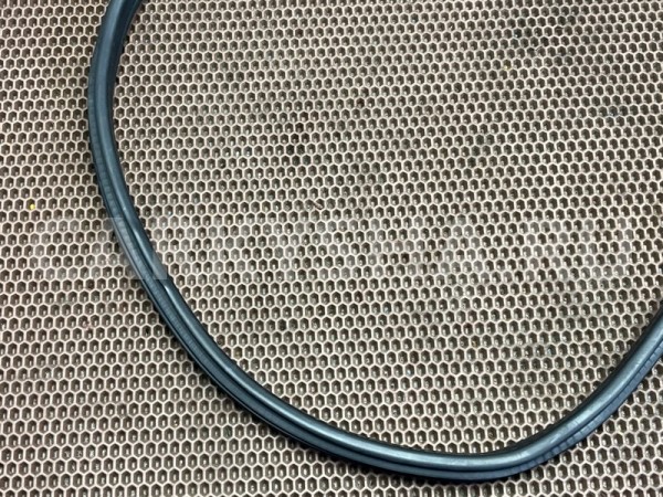 Уплотнитель проема двери BMW X1 