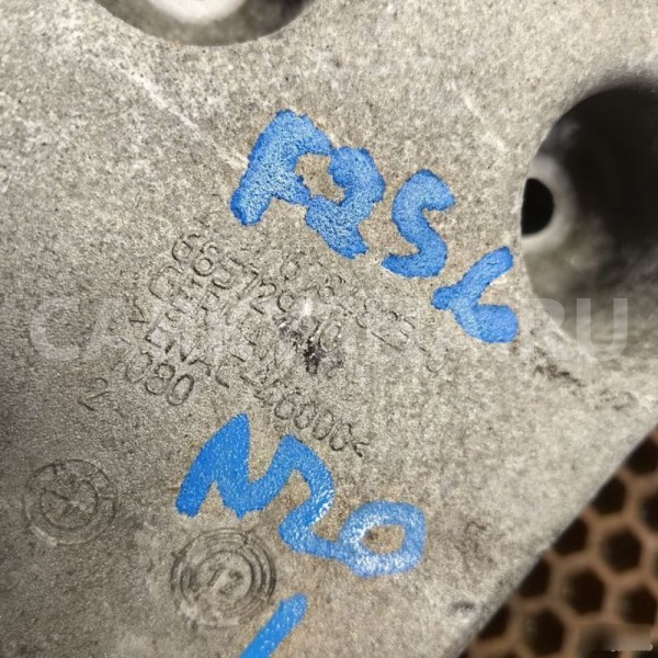 Кронштейн двигателя BMW X3 