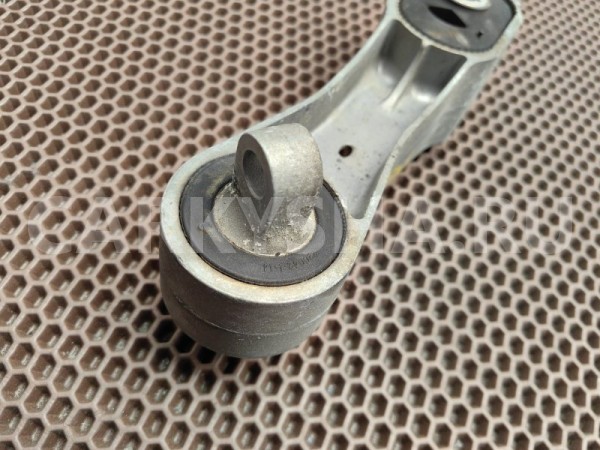 Подушка двигателя BMW X1 