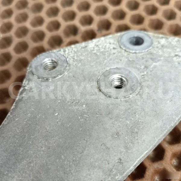 Кронштейн помпы BMW X3 