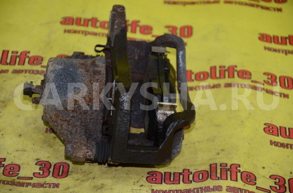 Суппорт тормозной передний правый Kia Soul 