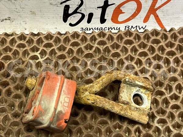 Кронштейн глушителя BMW 7er 