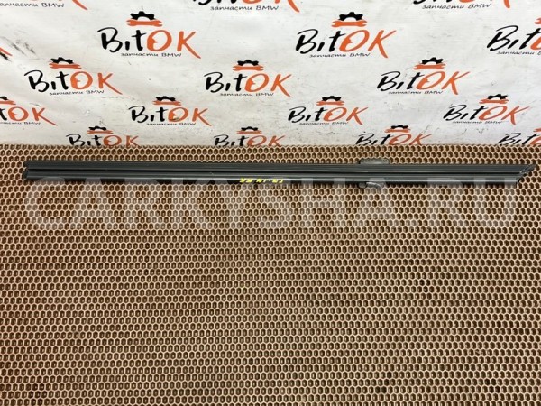 Уплотнитель стекла двери BMW 5er 