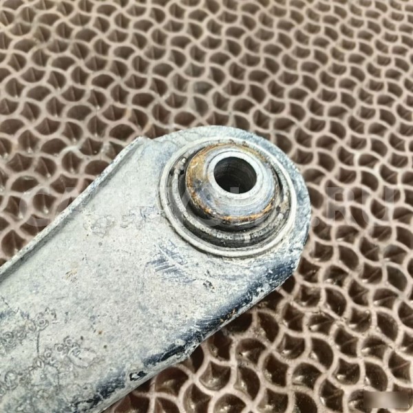 Поперечный рычаг BMW X3 