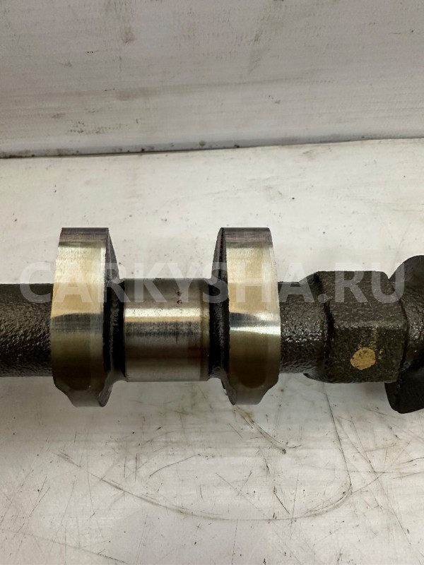 Распредвал выпускной Toyota Yaris 1.3 2SZ-FE Toyota Yaris оригинальный номер 135020J010