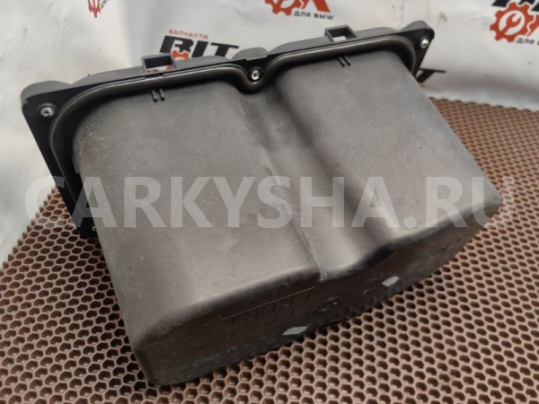 Ящик в багажнике BMW 5er 