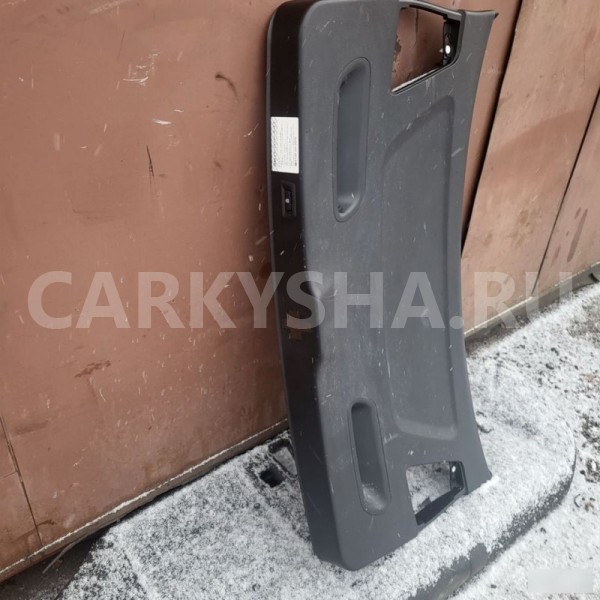 Обшивка крышки багажника BMW X3 