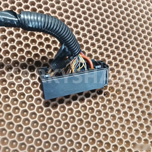 Разъем блока ABS BMW X1 