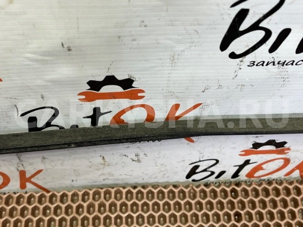 Уплотнитель стекла BMW 7er 