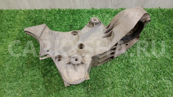 Кронштейн опоры двигателя передний Audi A8 2004 Audi 200 оригинальный номер 077121235Q