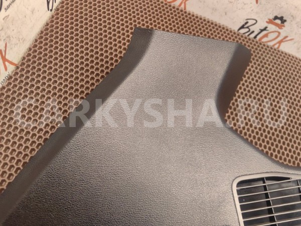 Обшивка стойки BMW X3 