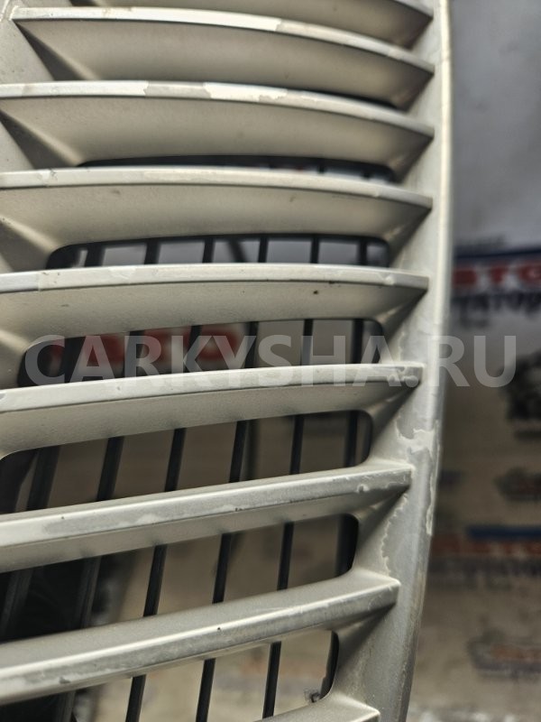 решетка в капот с форсункой омывателя BMW X5 