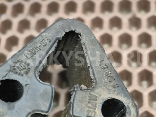 Крепление глушителя BMW X1 