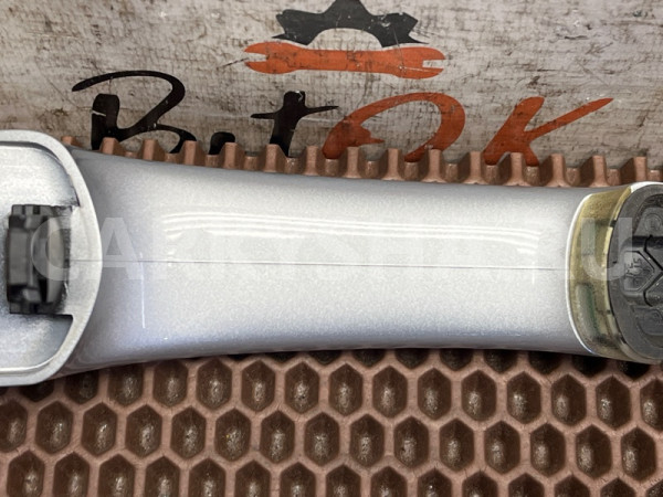 Внешняя ручка двери BMW 5er оригинальный номер 51 21 7 231 933, 51217249981, 51 21 7 249 981, 7249981, 51 21 7 231 933, 51217231933, 7231933, 51 21 7 316 383, 51217316383, 7316383, 7 305 309, 7305309