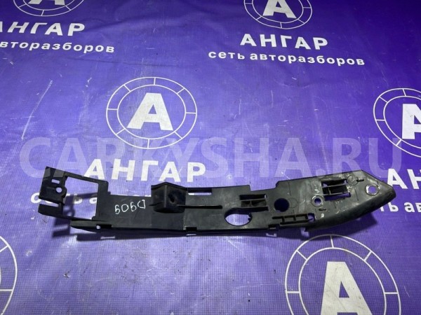 Крепление бампера переднее левое Volkswagen Volkswagen Touareg 