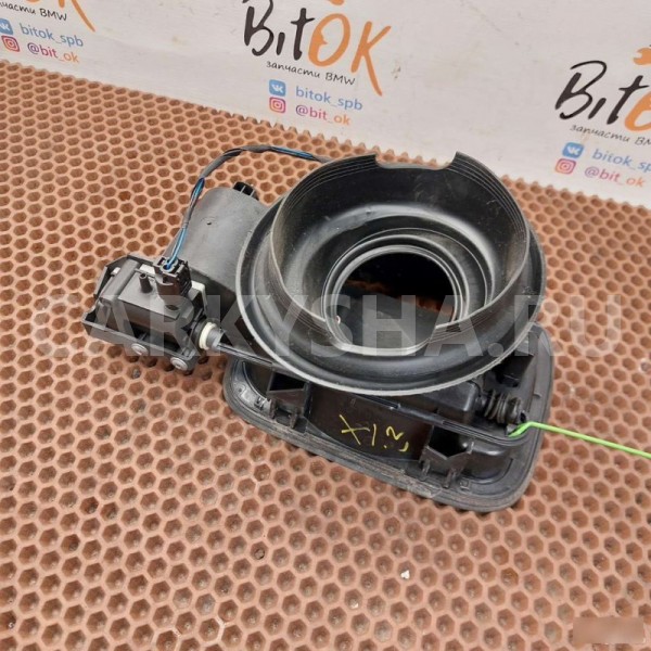 Лючок бензобака механизм BMW X1 