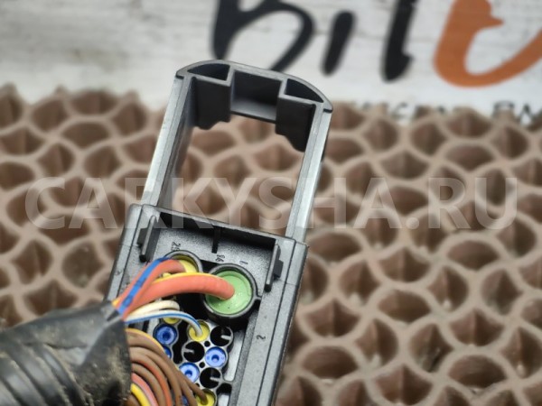 Разъем блока ABS BMW X1 