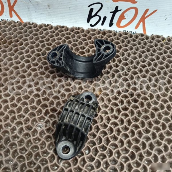 Скоба стабилизатора BMW X3 