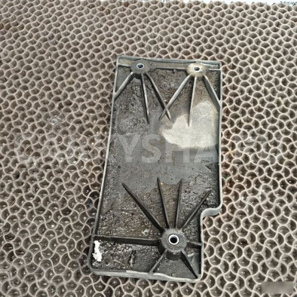 Пыльник щиток редуктора BMW 2er 