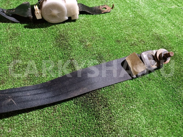 Ремень безопасности передний правый Nissan Cefiro оригинальный номер 8684431U01