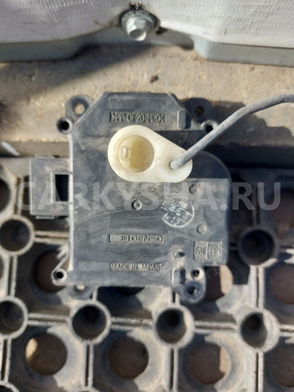 Сервопривод заслонок печки Toyota Avensis T250 Toyota Corona оригинальный номер 0637006241