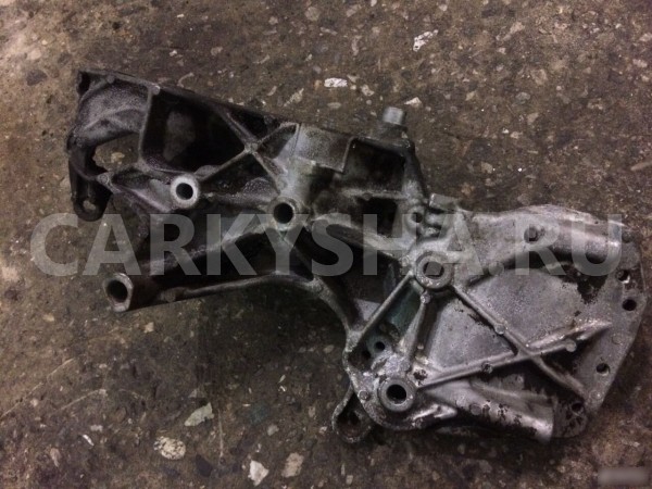 Кронштейн гидроусилителя Renault Logan I 2004—2009 Renault 20 оригинальный номер 688301819R