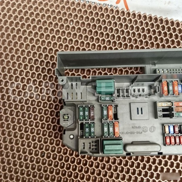 Блок предохранителей BMW X5 