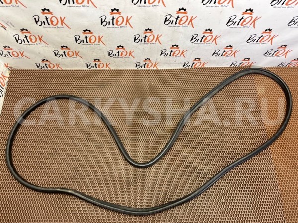 Уплотнительная резинка багажника BMW 5er 