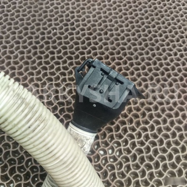 Заливная горловина бачка омывателя BMW X1 