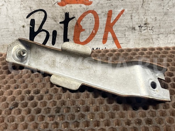 Кронштейн теплоэкрана BMW 1er 