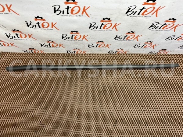 Уплотнительная резинка крыла BMW X1 