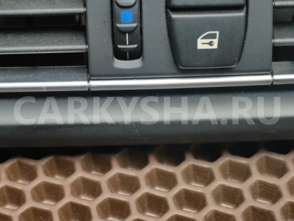 Дефлектор обдува центральный BMW 5er 