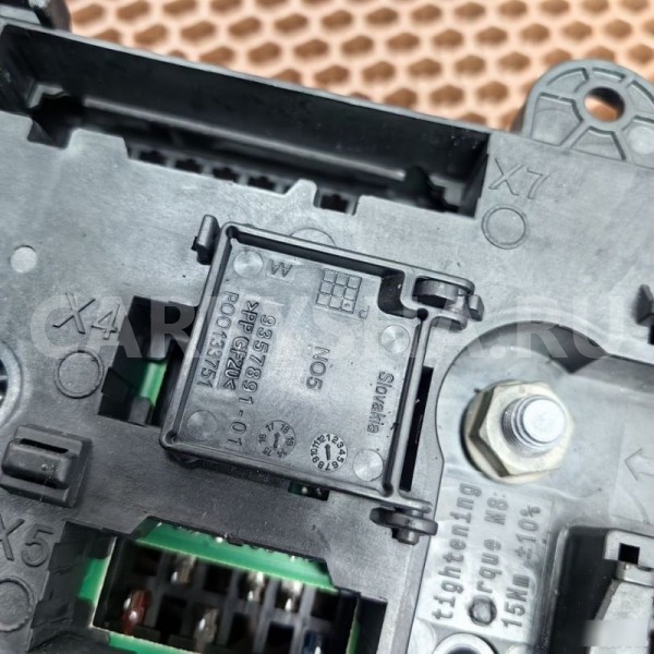 Блок предохранителей BMW X3 