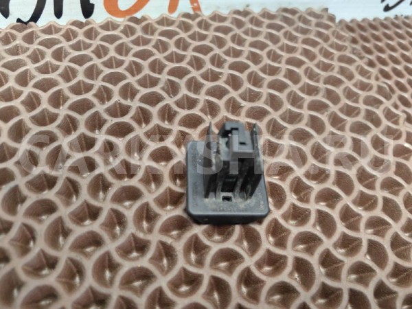 Кронштейн радиатора BMW X1 