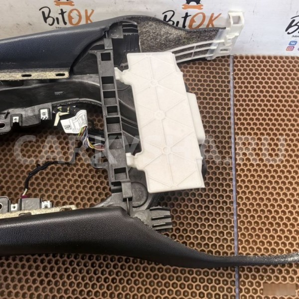 Центральная консоль BMW 5er 