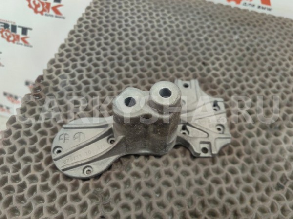 Кронштейн дополнительного насоса BMW 5er 