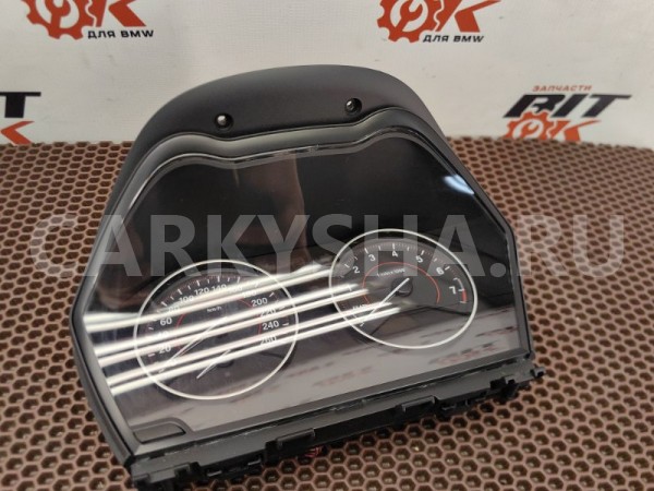 Панель приборов BMW X1 