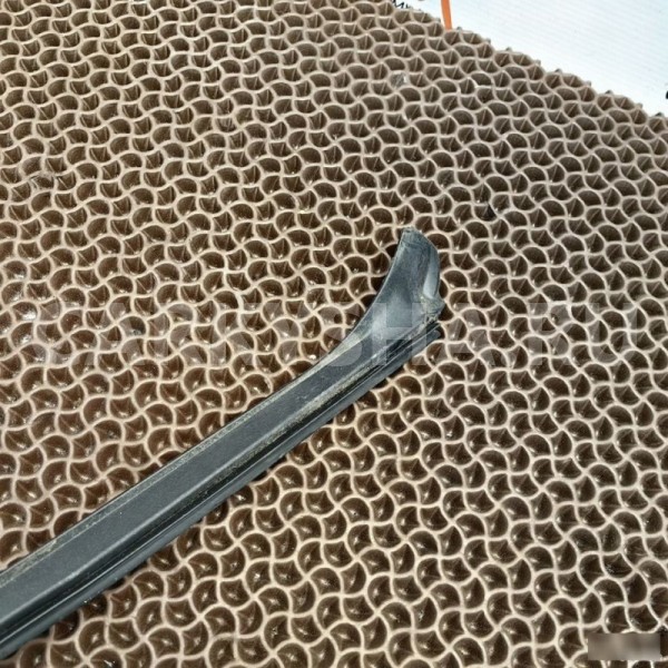 Уплотнитель стыка крыши BMW X3 