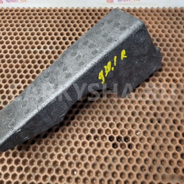 Пенопласт в багажнике BMW 5er 