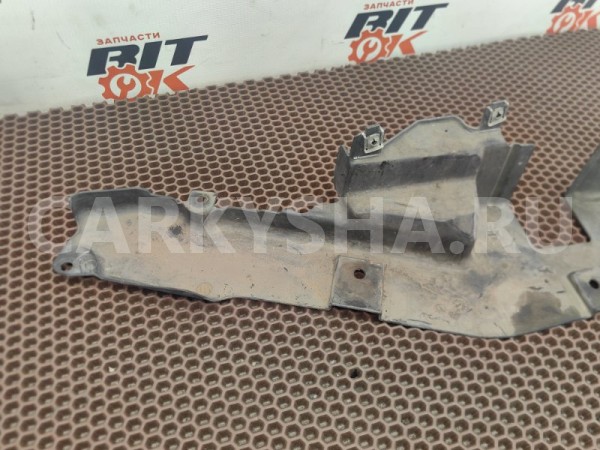 Кожух рулевого механизма BMW X5 оригинальный номер 51 75 7 160 239, 51 75 7 160 239, 51757160239, 7160239