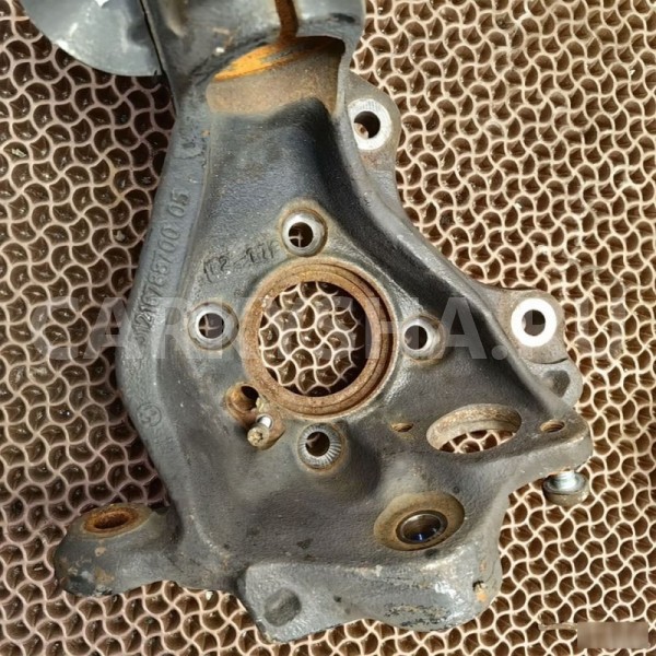 Кулак поворотный BMW X1 